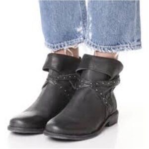 Free People. Alamosa Ankle Boots. Black. Size 37 (7 US).